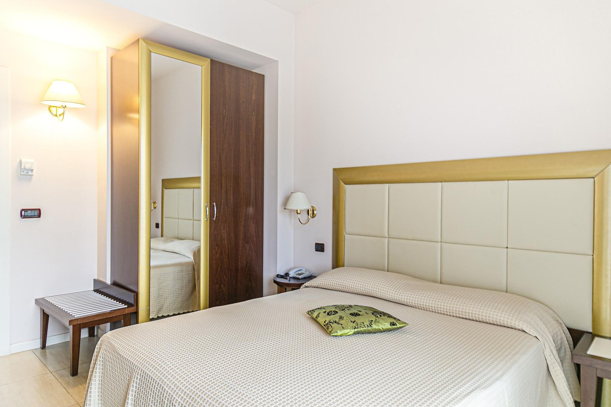 Hotel Metropolitan Bellaria-Igea Marina Exterior foto
